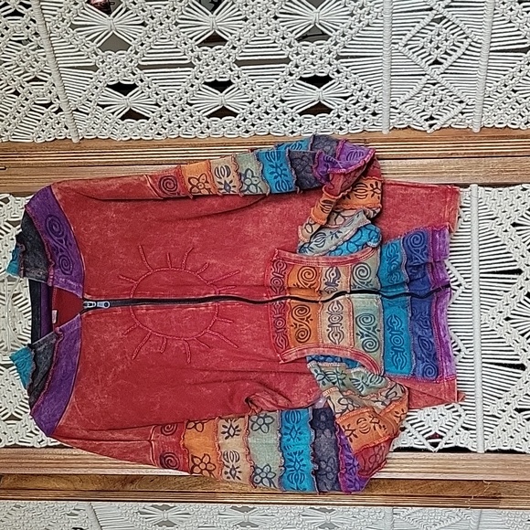 Multi colored sweatshirt with hood.Boho style. Size XL but actually seems like S - Picture 2 of 6